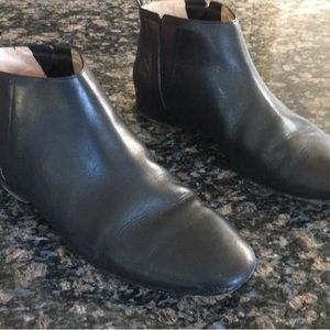 COLE HAAN GRAND OS EMBURY BLK LEATHER ANKLE BOOTS